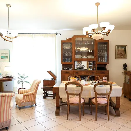 Kira Kira Hospitality Panzió
