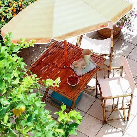 Panzió Kira Kira Hospitality 3*