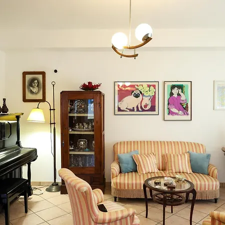 Kira Kira Hospitality 3* Santa Domenica