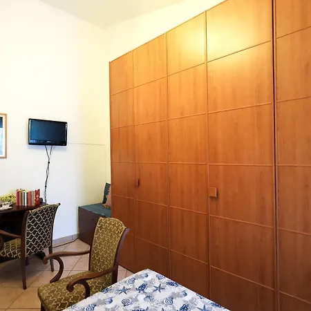 Kira Kira Hospitality 3* Santa Domenica