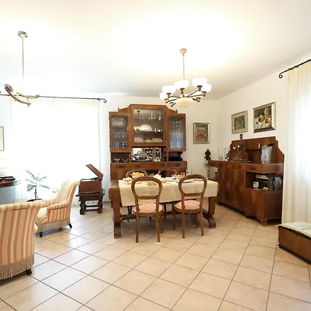 Kira Kira Hospitality Panzió