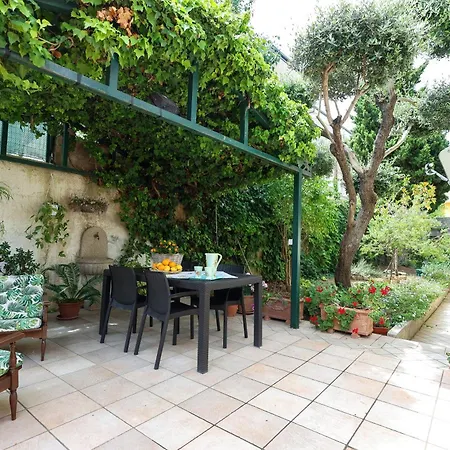 Kira Kira Hospitality Santa Domenica